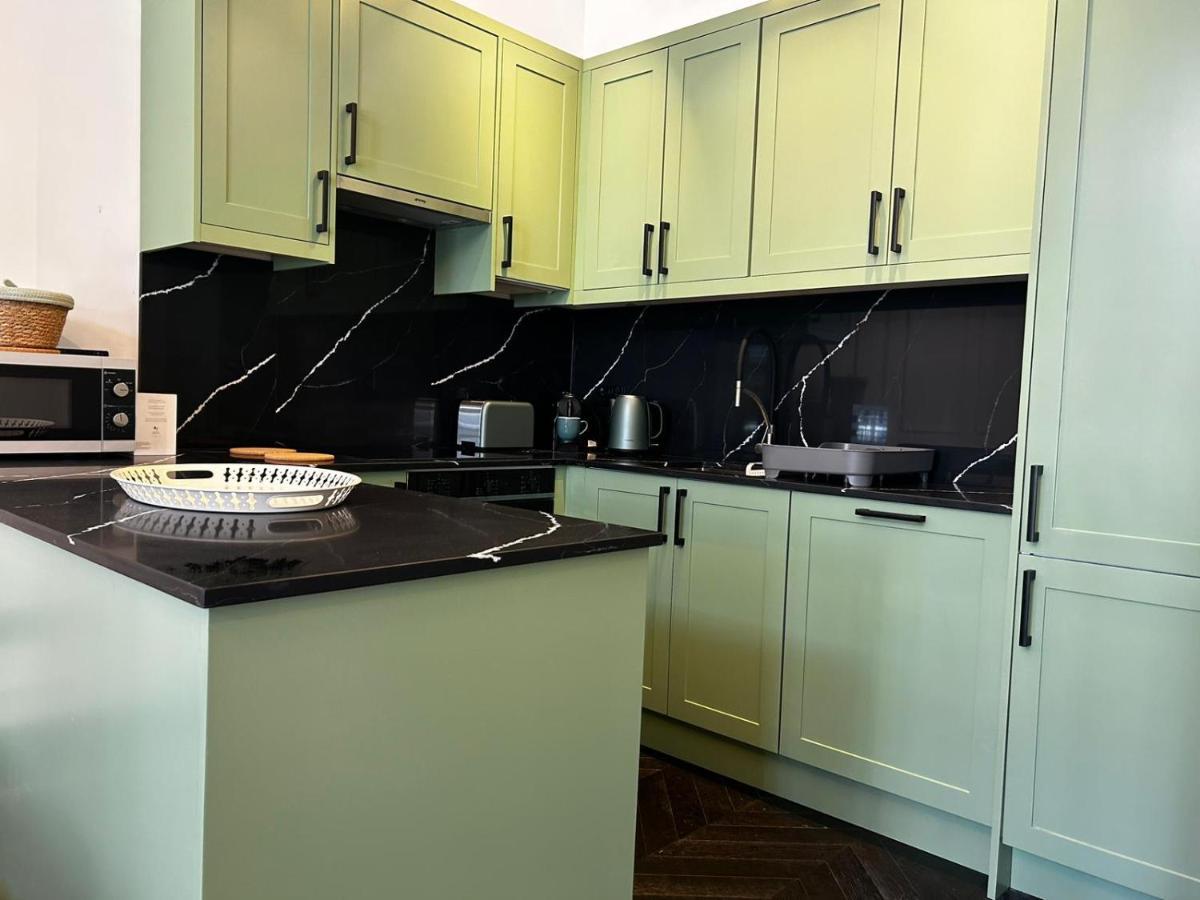 Earl'S Court Luxe Apartment ลอนดอน ภายนอก รูปภาพ