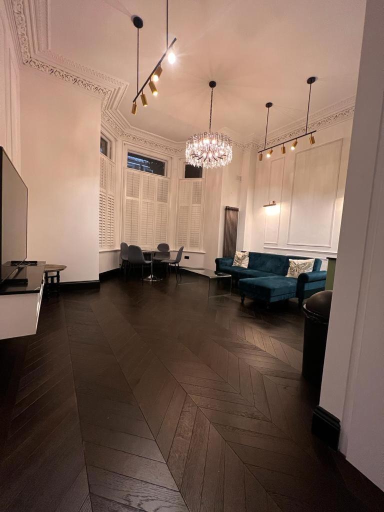 Earl'S Court Luxe Apartment ลอนดอน ภายนอก รูปภาพ