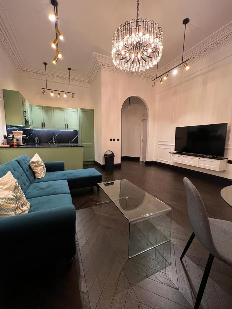 Earl'S Court Luxe Apartment ลอนดอน ภายนอก รูปภาพ